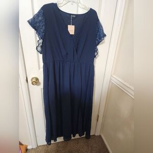 BloomChic Deep Blue V-Neck Dress Size 2x NWT
